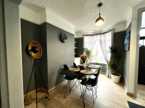 Cityscape-Cosy House By Anfield